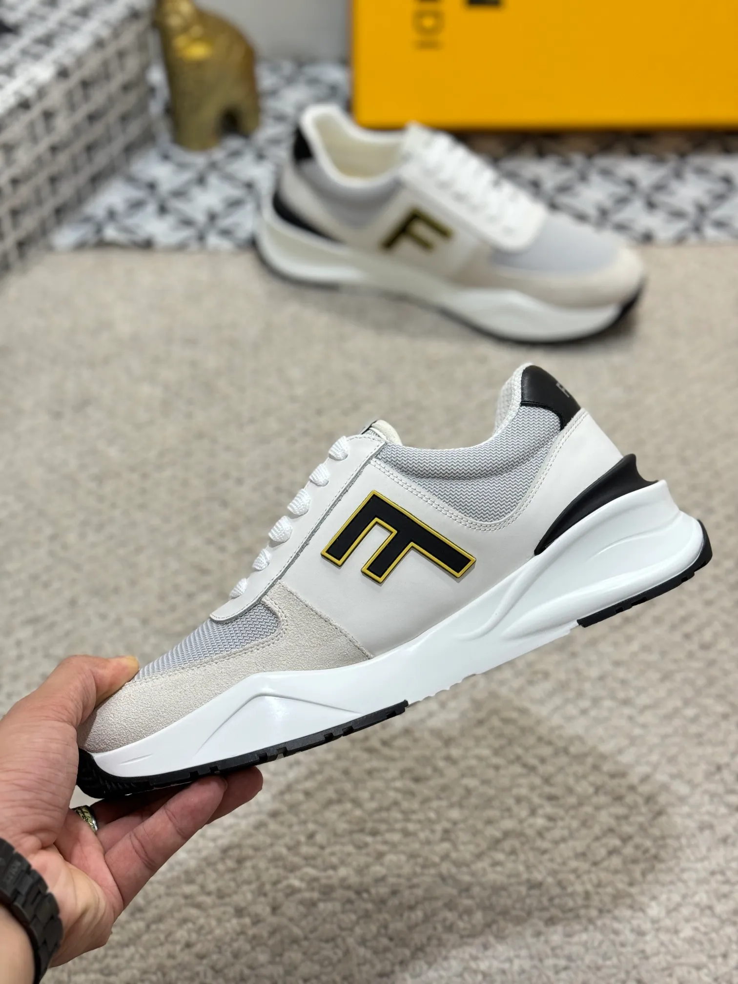 Men's men's shoes 💰520 [New style] 🦥🦥 Original quality - Fendi ◾️▫️F D🆕 Spring and summer new men's slip-on sneakers, with elastic straps, side zippers, and corrugated soles engraved with F. Embossed Fendi Flow lettering on the heel. Mixed material of high-tech fabric and black suede. FF graphic tongue. Ultra-light and wear-resistant EVA sole. Size: 38-44 (45 customized